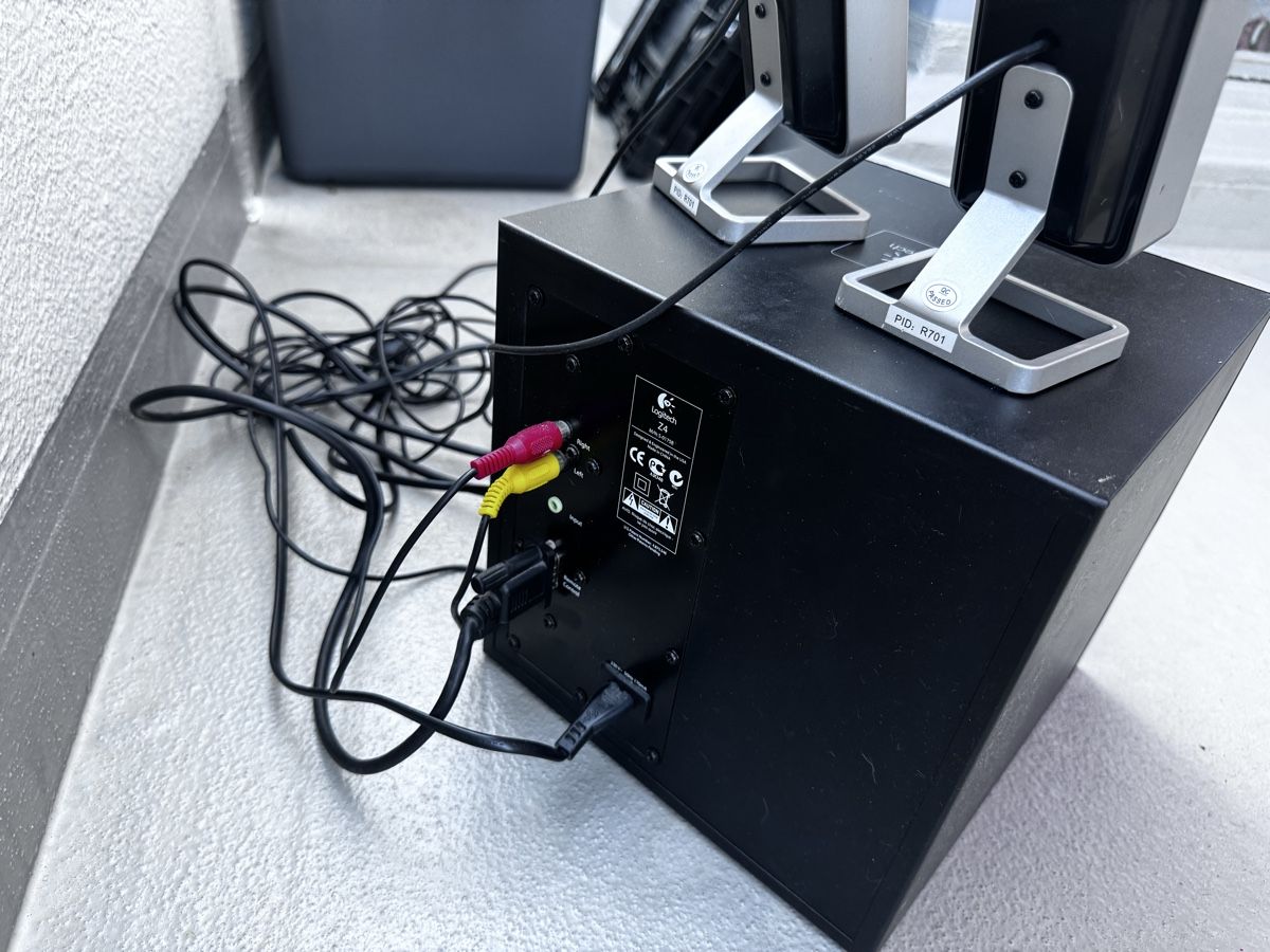 Logitech Casse acustiche: Logitech Z-4 2.1 PC-Lautsprechersystem mit Subwoofer  – Usato da Emmenbrücke venduto da Salamanter63 4