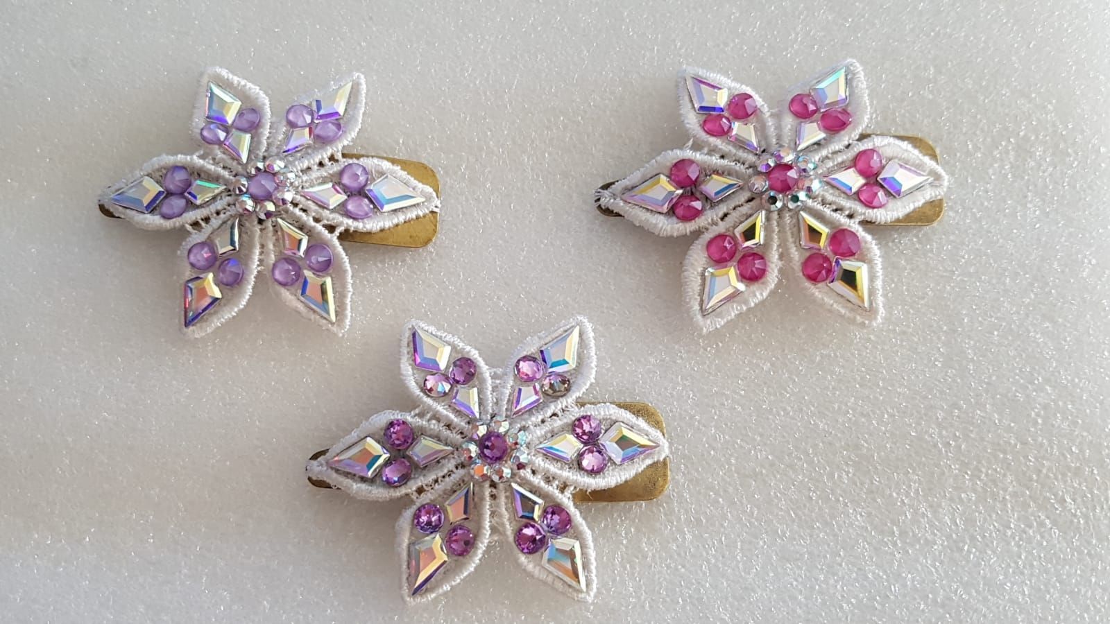 Haarschmuck: Haarspange Blume,Swarovski Steine. – Neu (gemäss Beschreibung) aus Zürich von ata_c8nh 3