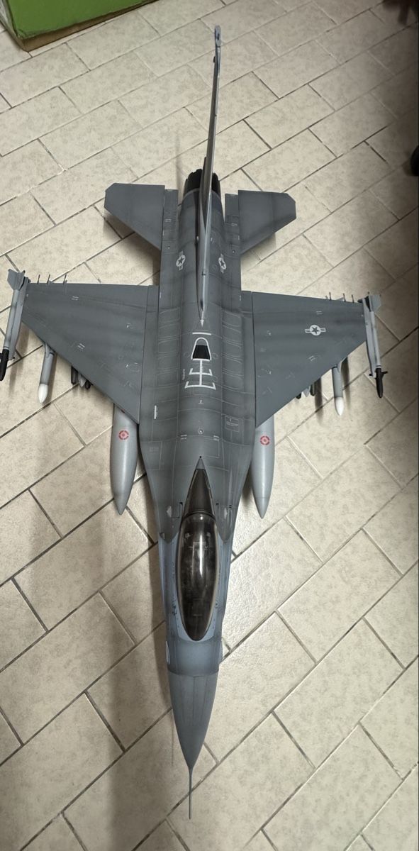 Kits de montage: Elite Force F-16C – D'occasion à Wil SG par Wizard5