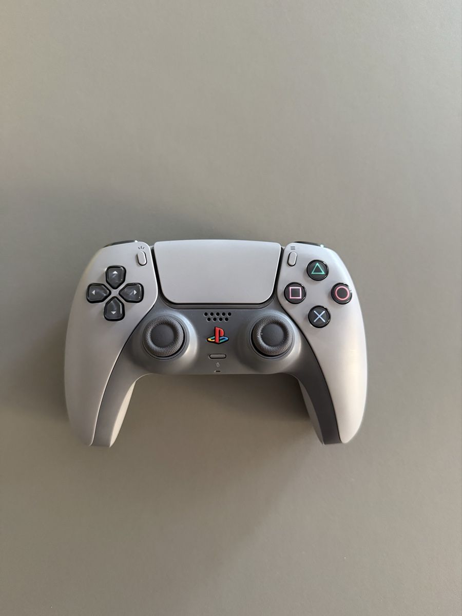 Sony Manettes: Sony DualSense Wireless-Controller 30th Anniversary Limited – Neuf (Voir description) à Dübendorf par Cztephan 3