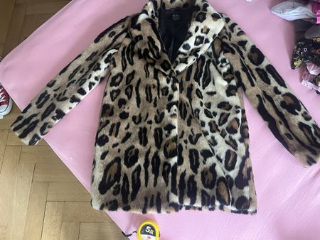 Kunstfell Mantel Bershka Leo Muster Grösse S 