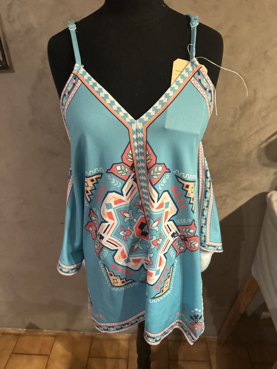 Top: Top Taille 38 Myriam – Usato da Veyrier venduto da kimedovapa