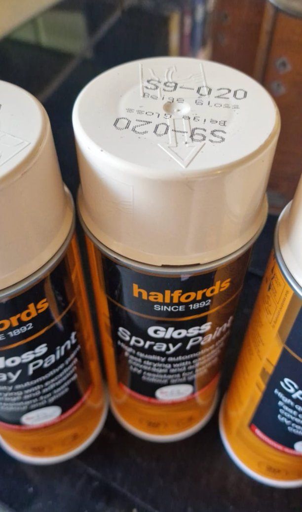 Colori: Halfordsspraydose Beige Glanz, 400ml, Neu, 3 Stk – Nuovo (secondo la descrizione) da Zürich venduto da alplita 1