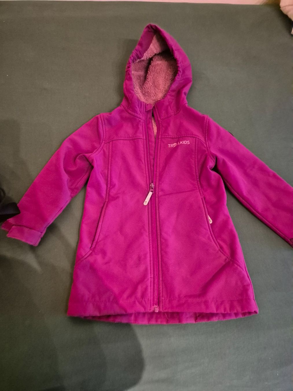 Trollkids Giacche & Cappotti: Tolle Trollkids  Softshelljacke Mädchen, Gr. 110. – Usato da Urdorf venduto da Nataschli