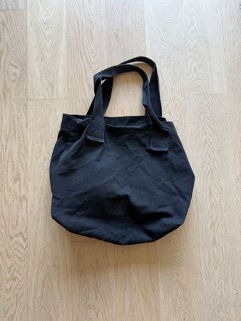 Schwarze Stofftasche / Tragetasche