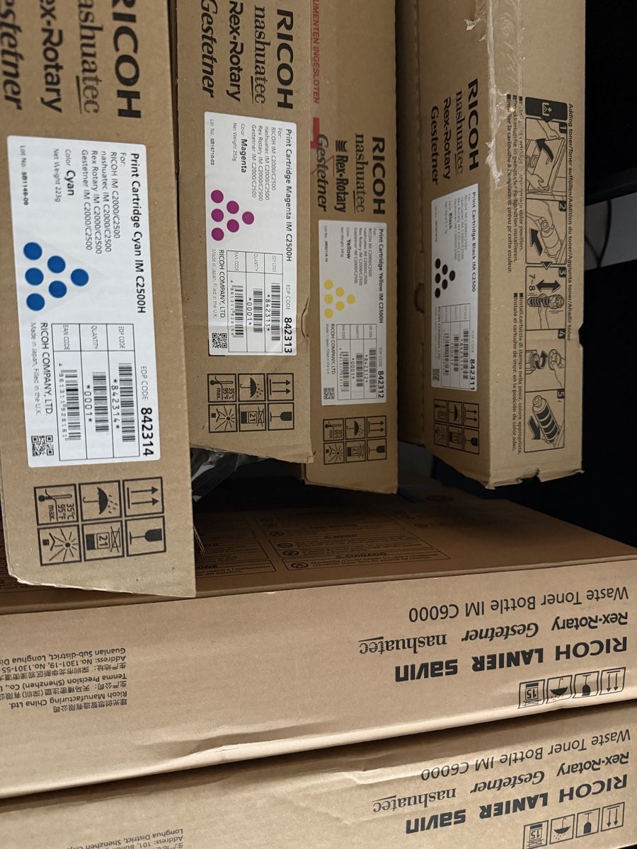 Altro in Scrittura & Disegno: Ricoh Toner + Resttonerbehälter – Nuovo (secondo la descrizione) da glattbrugg venduto da geo_f22p