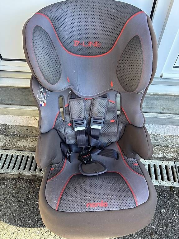 Seggiolini per auto: Siège enfant – Usato da Châtillon FR venduto da riocavalli