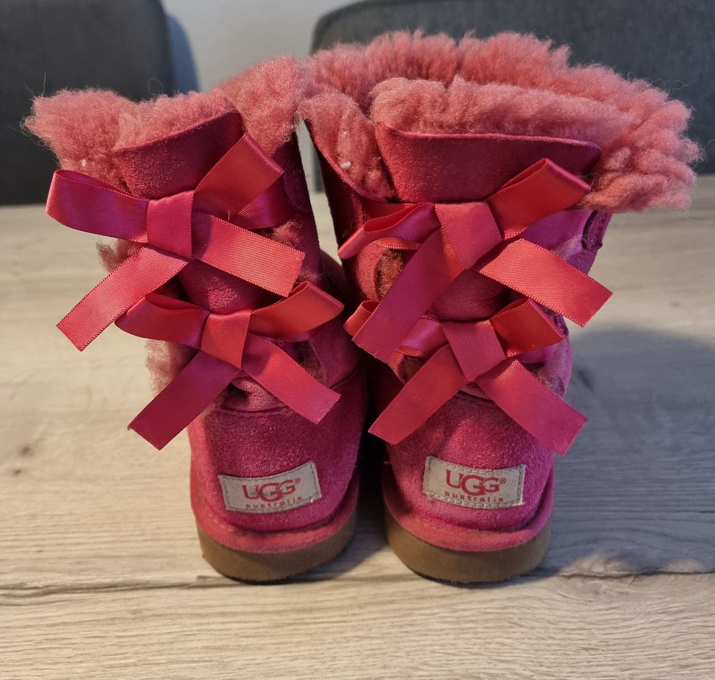 Ugg Chaussures filles: Bottes UGG rose – D'occasion à st-Léonard par Pegaze0 2