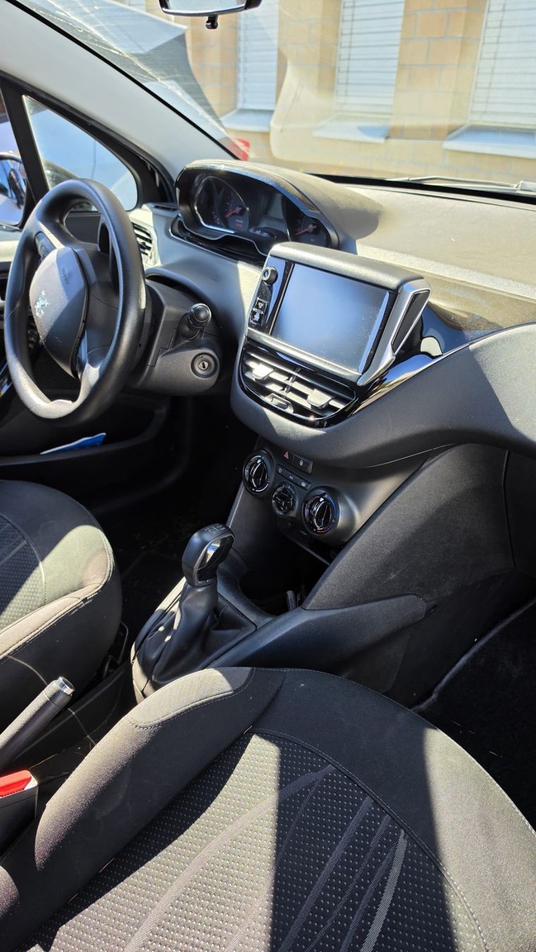 Peugeot Automobili: Peugeot 208 – Usato da Burg AG venduto da Rl-2390 4