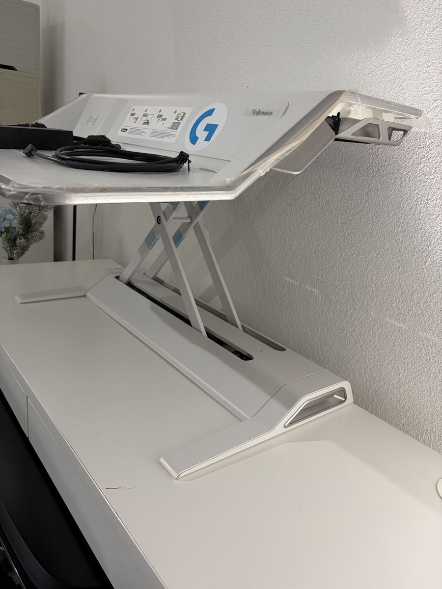 Fellowes Scrivanie: Fellowes Lotus DX – Nuovo (secondo la descrizione) da Gümmenen venduto da MyIDevice 7