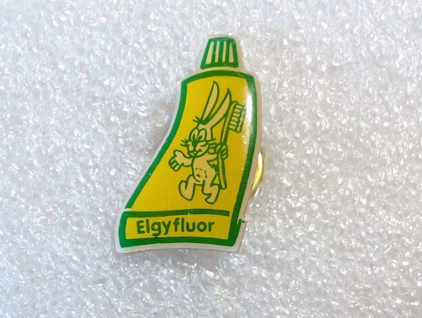 Placchette & Badge: Ansteckpin 286: Elgyfluor – Usato da Oppligen venduto da Pin-Fall-Shop