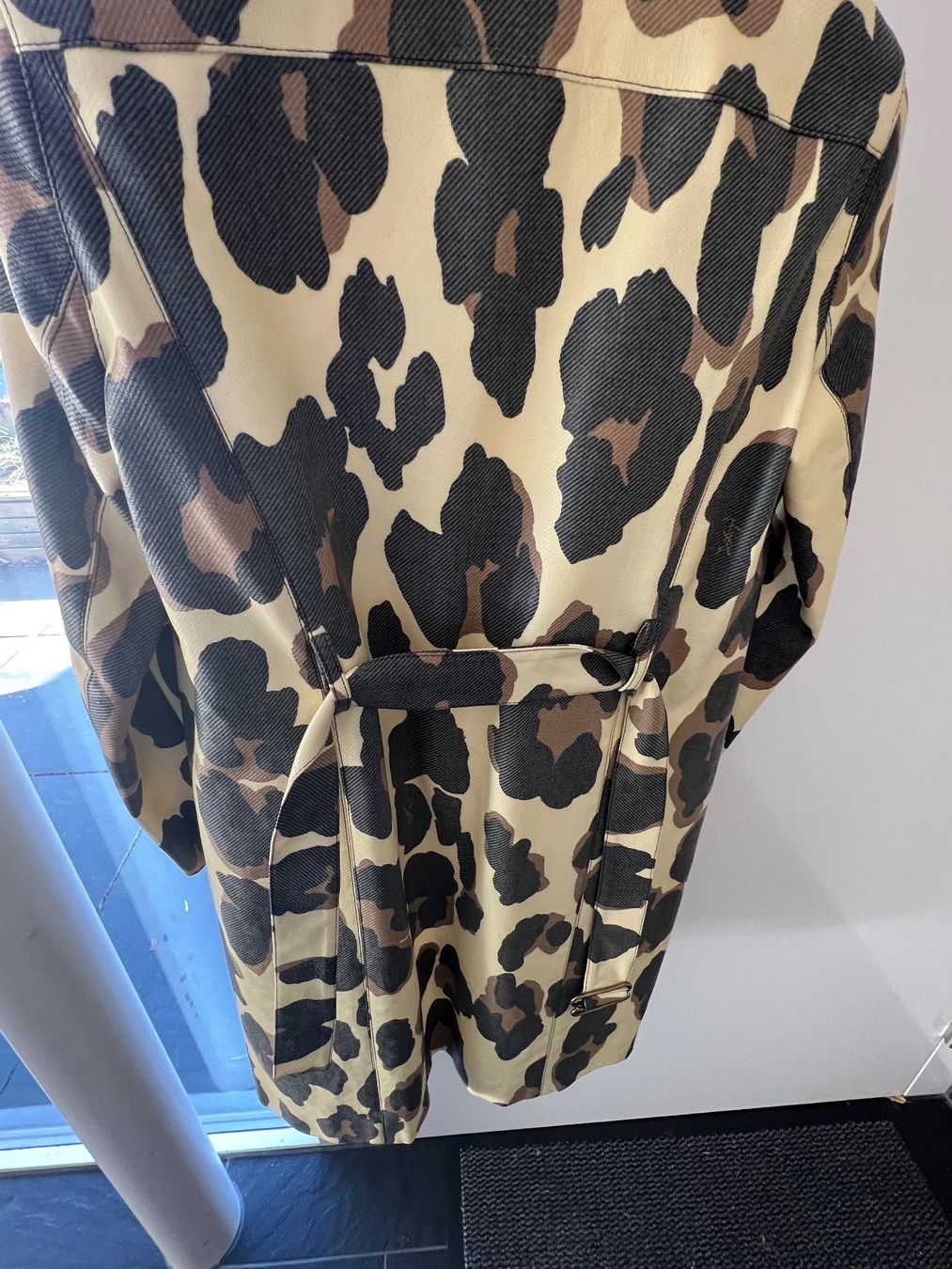 Saint Laurent Manteaux: Ysl trenchcoat – D'occasion à Meilen par Dievondort 5