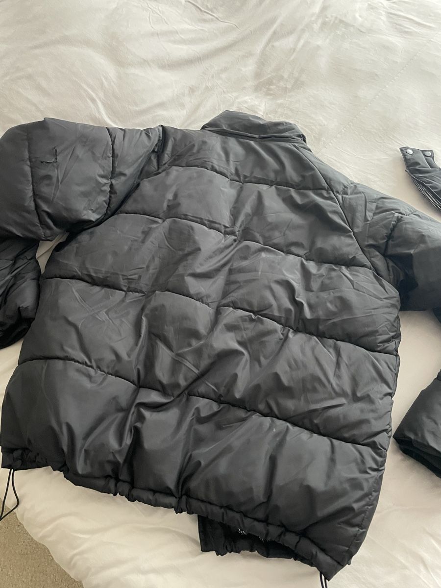 Snipes Giacche: Snipes Puffer Jacket, XL, Black, winter ready, Bargain – Usato da Waedenswil venduto da Paps04 3