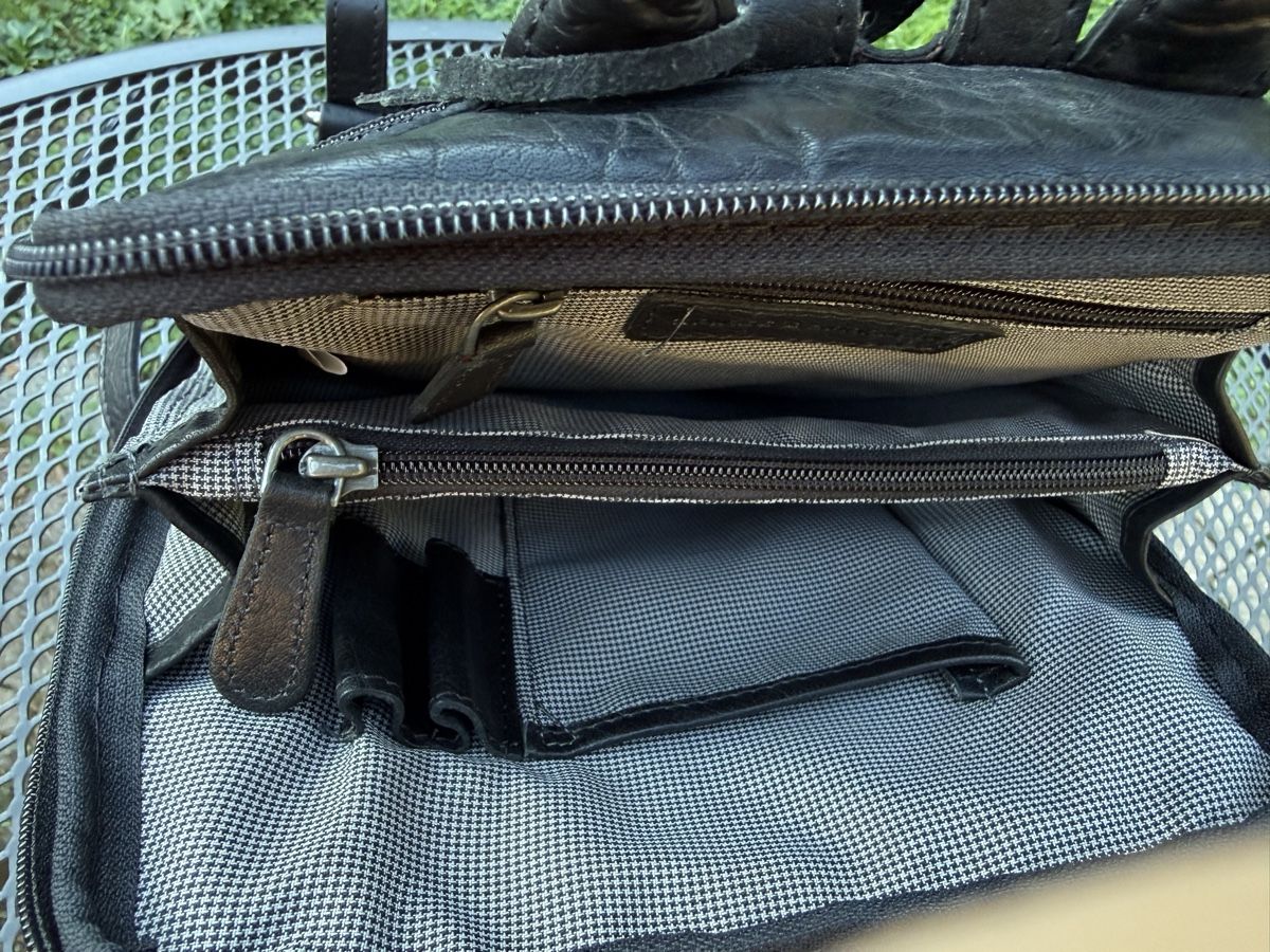 Rucksäcke: Lederrucksack schwarz Spikes&Sparrow – Gebraucht aus Wynigen von KaZu79 1