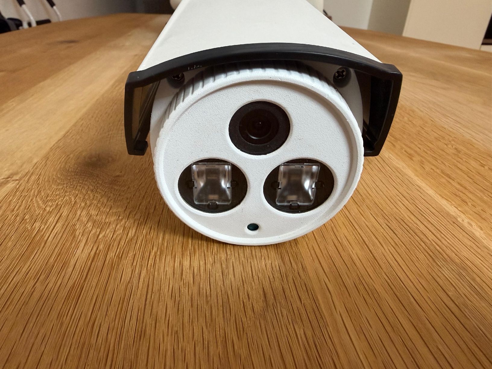 Fotocamera: Hikvision DS-2CD2212-I5 Bullet outdoor IP Camera – Nuovo (secondo la descrizione) da Winterthur venduto da reb_rk9m