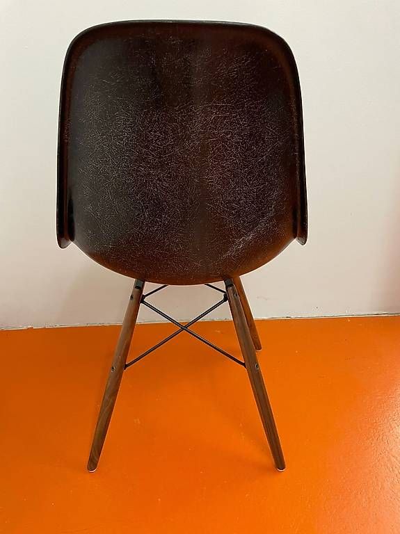 Sedie: Eames side chair black – Usato da hermrigen venduto da Hasihasi2 1