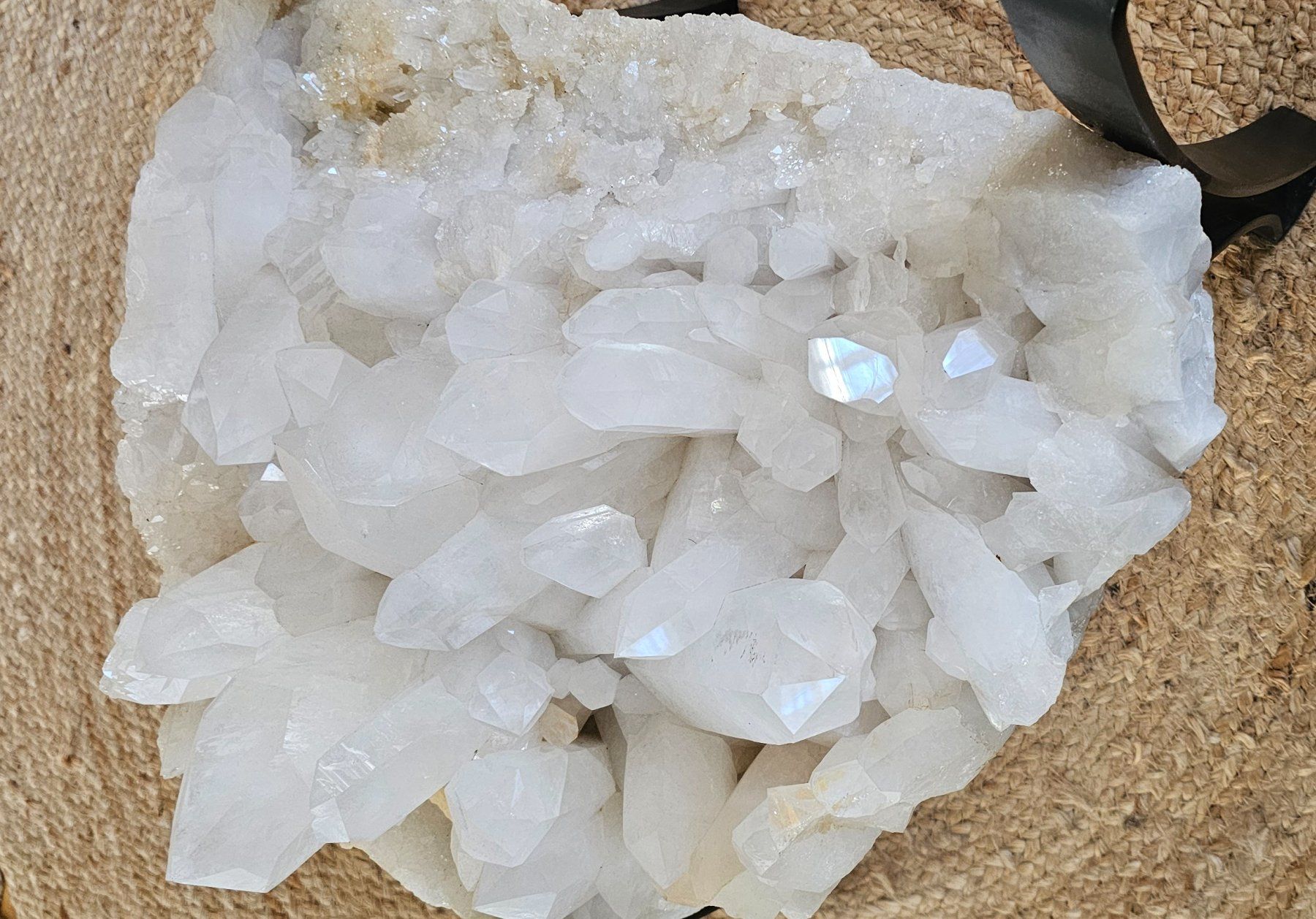 Minerali & Pietre curative: Bergkristall gross Unikat Tisch – Usato da Speicher venduto da Tamara116 2