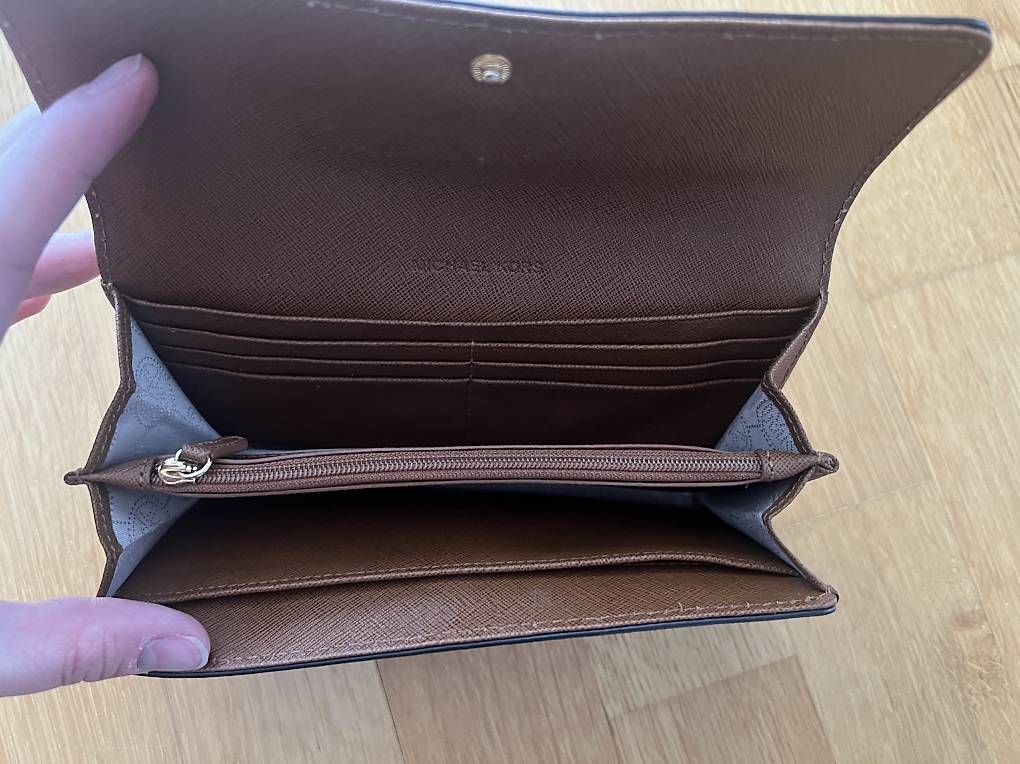 Portemonnaie: Michael Kors Portemonnaie – Gebraucht aus Gebenstorf von pin_67yc 1
