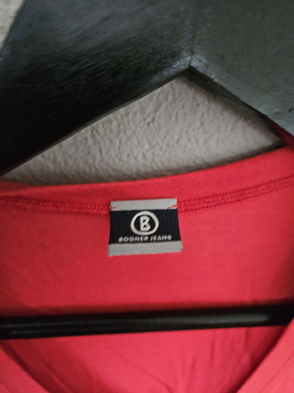 Bogner T-shirt: Rotes Bogner Jeans T-Shirt Gr. M – Usato da Eschenbach SG venduto da MarThu