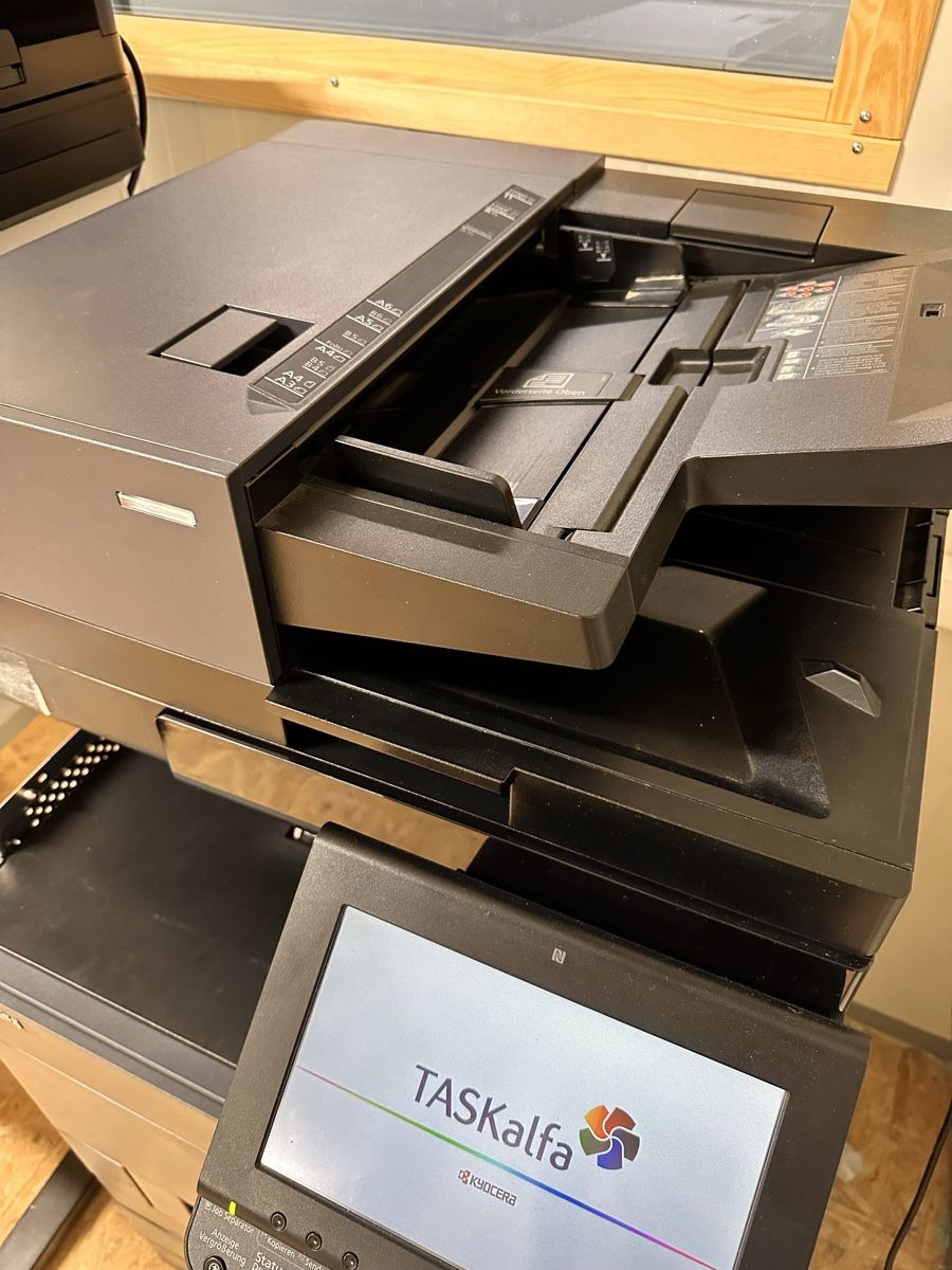 Kyocera Stampanti: Multifunktionsdrucker Kyocera TASKalfa 4052ci defekt – Difettoso da Oberriet venduto da Tomorrow01 2