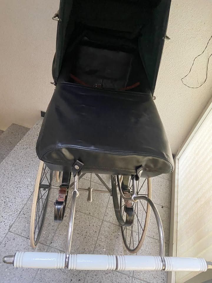 Wisa Gloria Carrozzine: Wisa Gloria Kinderwagen 1918 – Usato da Sarnen venduto da m_comeaux 4