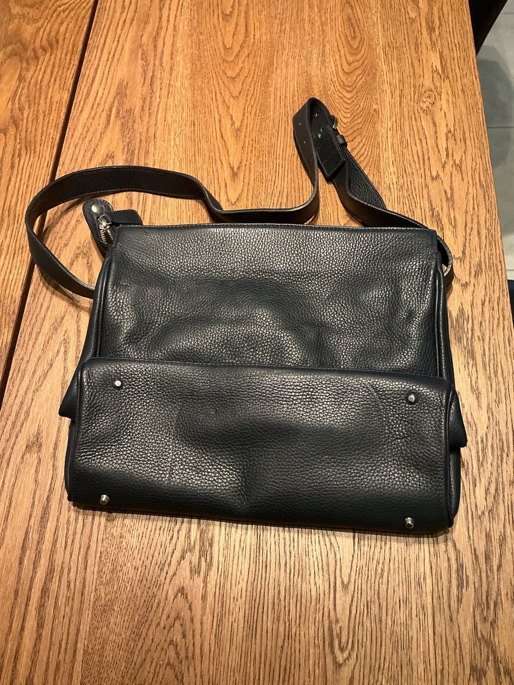 Sacs femmes: Schicke Lederhandtasche – D'occasion à Würenlos par sweety5436 1