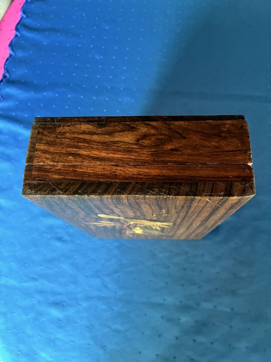 Articoli in legno: Holzschatulle mit Vogeldekor  – Usato da Dornach venduto da Rosengarten 4