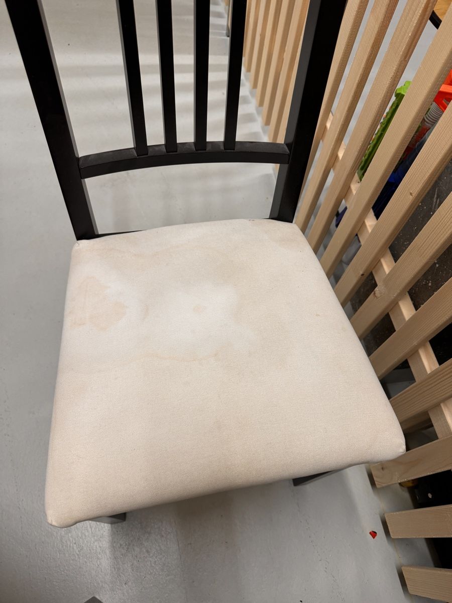 Ikea Sedie: 4er Set Esszimmerstühle schwarz – Usato da Richterswil venduto da Manu55555 4