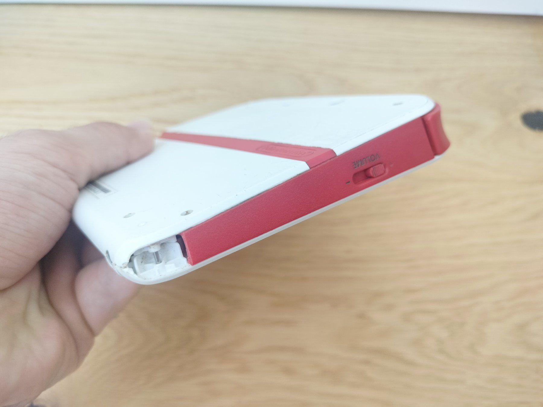 Nintendo Konsolen: Nintendo 2DS weiss/rot mit Ladekabel – Gebraucht aus Wil SG von kaizzen 5