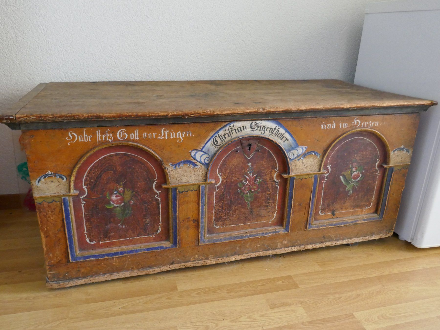 Cassapanche: Antike Truhe – Usato da Hirschthal venduto da JOKIMO