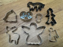 8 Weihnachts Guetzli Ausstecher Set Metall 