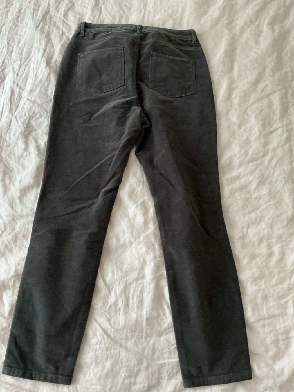 Pantaloni: Phase Eight Samthose Gr. 38 Dunkelgrau – Usato da Dietlikon venduto da Smonny 1