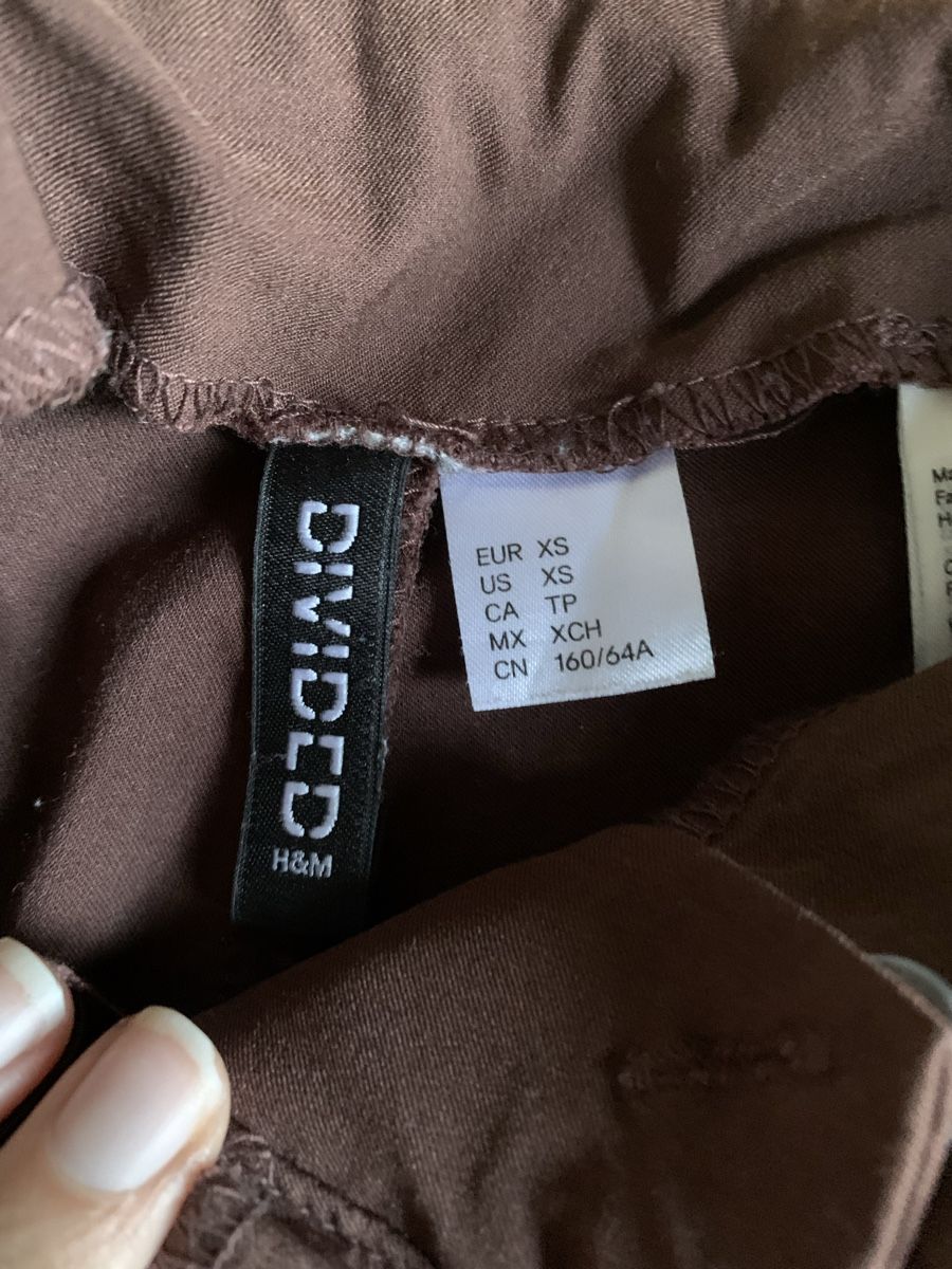 H&M Pantaloni: Brown Pants – Usato da Zürich venduto da chi_7k5b 1