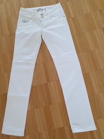 Trendige, weisse Sommer-Jeans von Take Two, Grösse 27/32