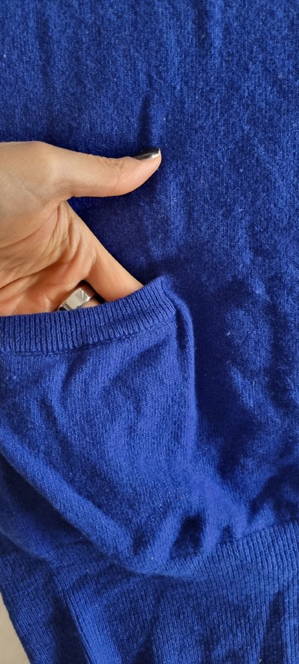Benetton Pullover & Sweatshirts: Longpullover / Minikleid reiner Wolle, IT Gr. 48 = ca. Gr.44 – Gebraucht aus Zürich von raf_np9f 1