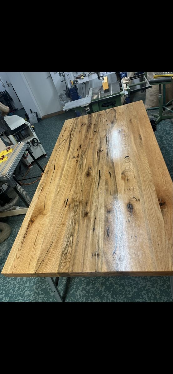 Tavoli: Massiver Esstisch aus Holz – Usato da Flawil venduto da Andrin.g97