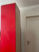 Kinderkleiderschrank rot helles Holz guter Zustand