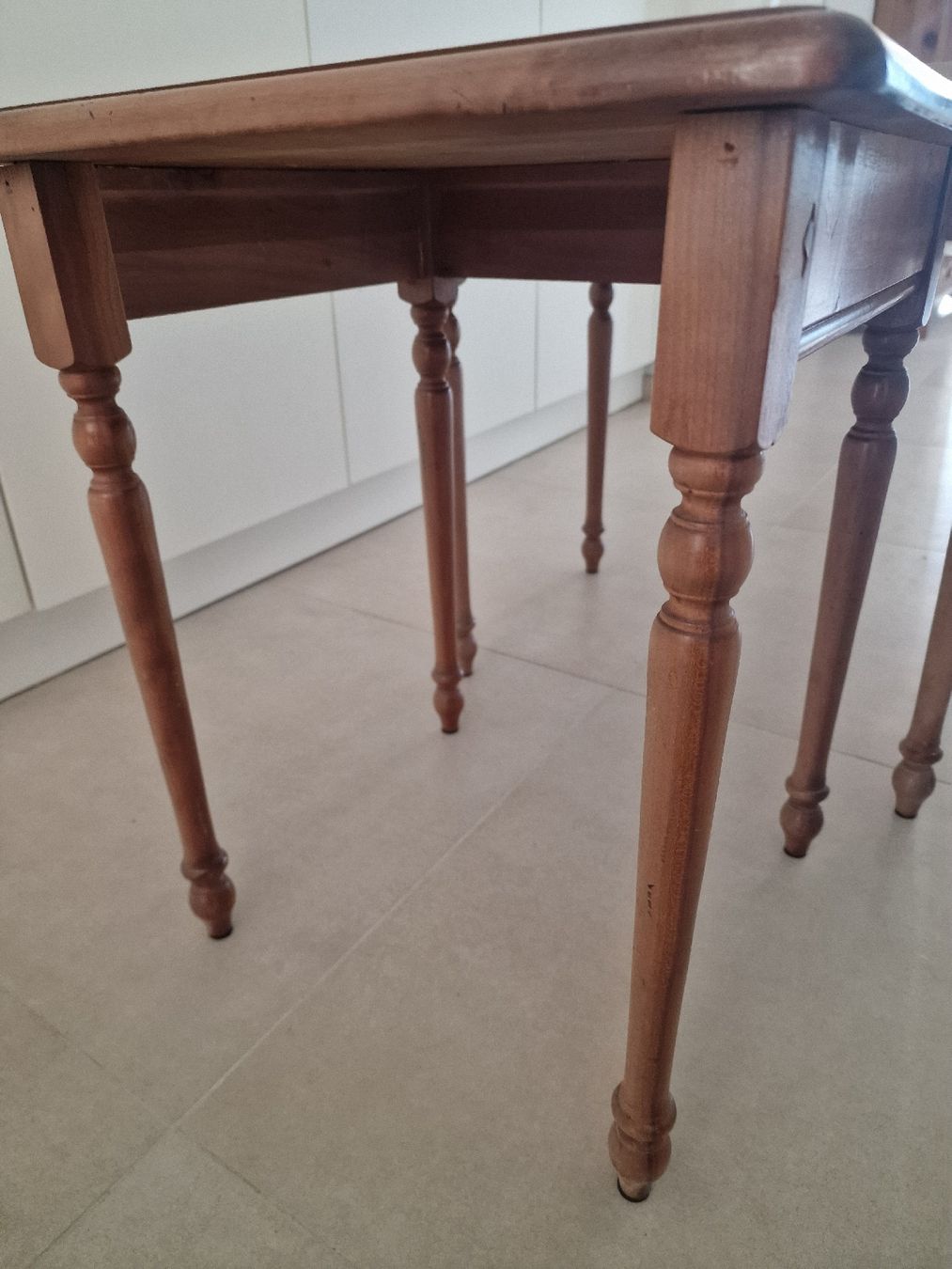 Tische: Tables gigognes, 3 pièces – Gebraucht aus Vouvry von Marr0 3