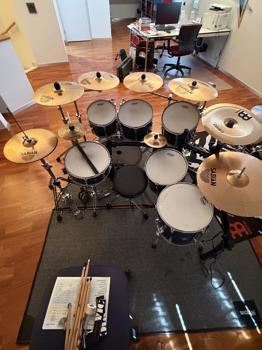 Sonor Strumenti musicali: Drum Kit Sonor (16 Teilig) – Usato da Unterlunkhofen venduto da RepaidBox18