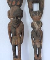 Zwei Zeremonienstöcke aus dem Sepik Gebiet, Papua Indonesien