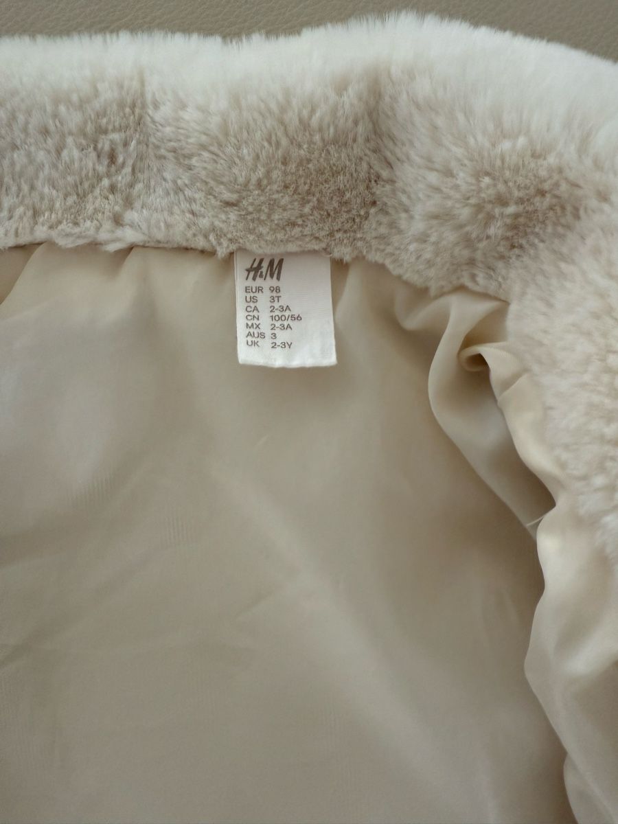 H&M Jacken & Mäntel: Mädchen Mantel in Grösse 98 – Gebraucht aus Flawil von SMG13 1