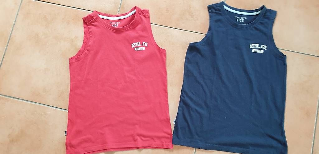 Hemden, T-Shirts & Polos: Thiyshirt s Top Gr 140/146  NEU – Gebraucht aus Gamprin von man_j9fr