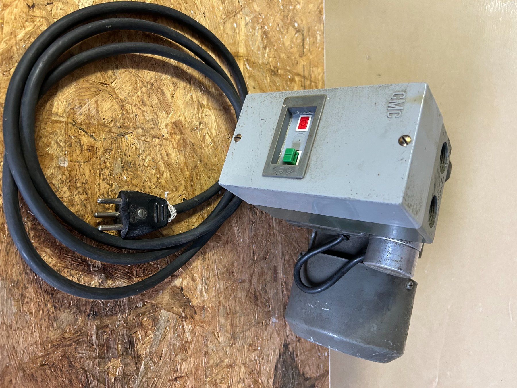 Motori: Elektro Motor Schalter Kabel mit Stecker 220 – Nuovo (secondo la descrizione) da Egolzwil venduto da toni032y 4