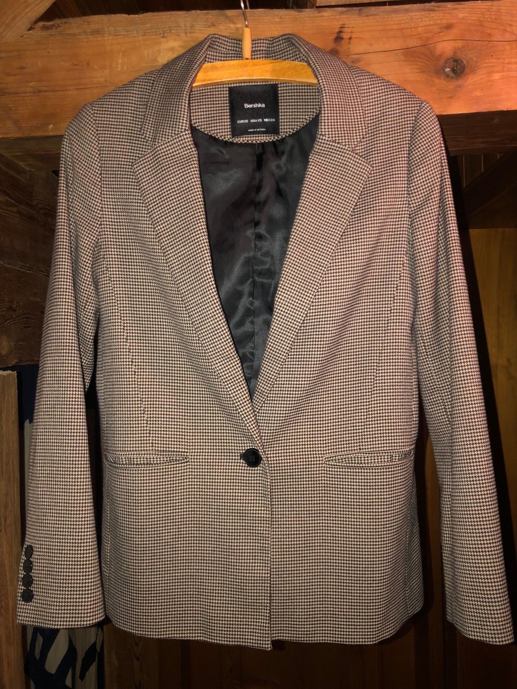 Bershka Giacche: Blazer Jacke XS Bershka – Usato da Schwyz venduto da Maerzetuepfli