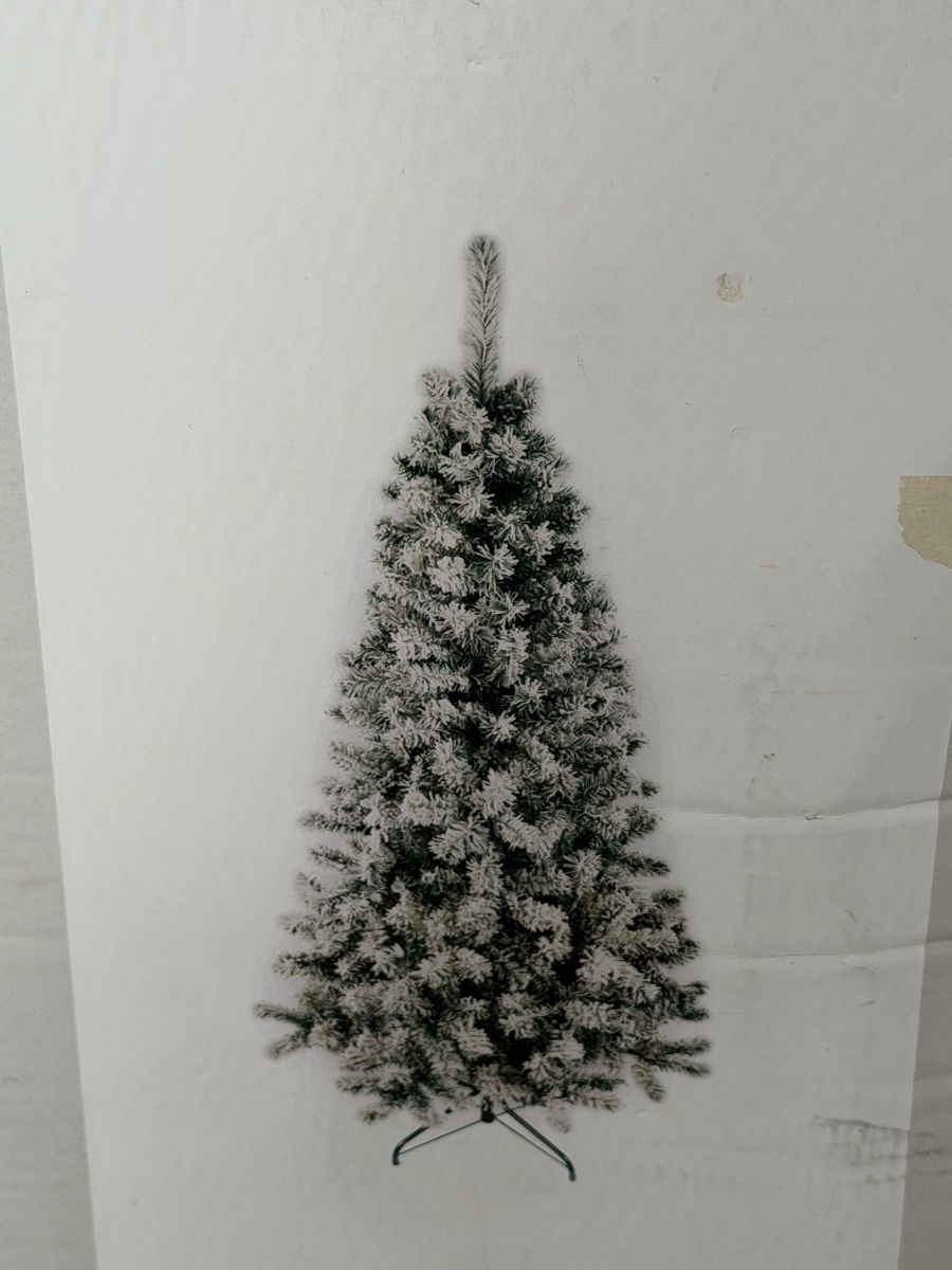 Manor Tutte le decorazioni: Künstlicher Tannenbaum 180cm mit Schnee – Usato da Bütschwil venduto da hagy89
