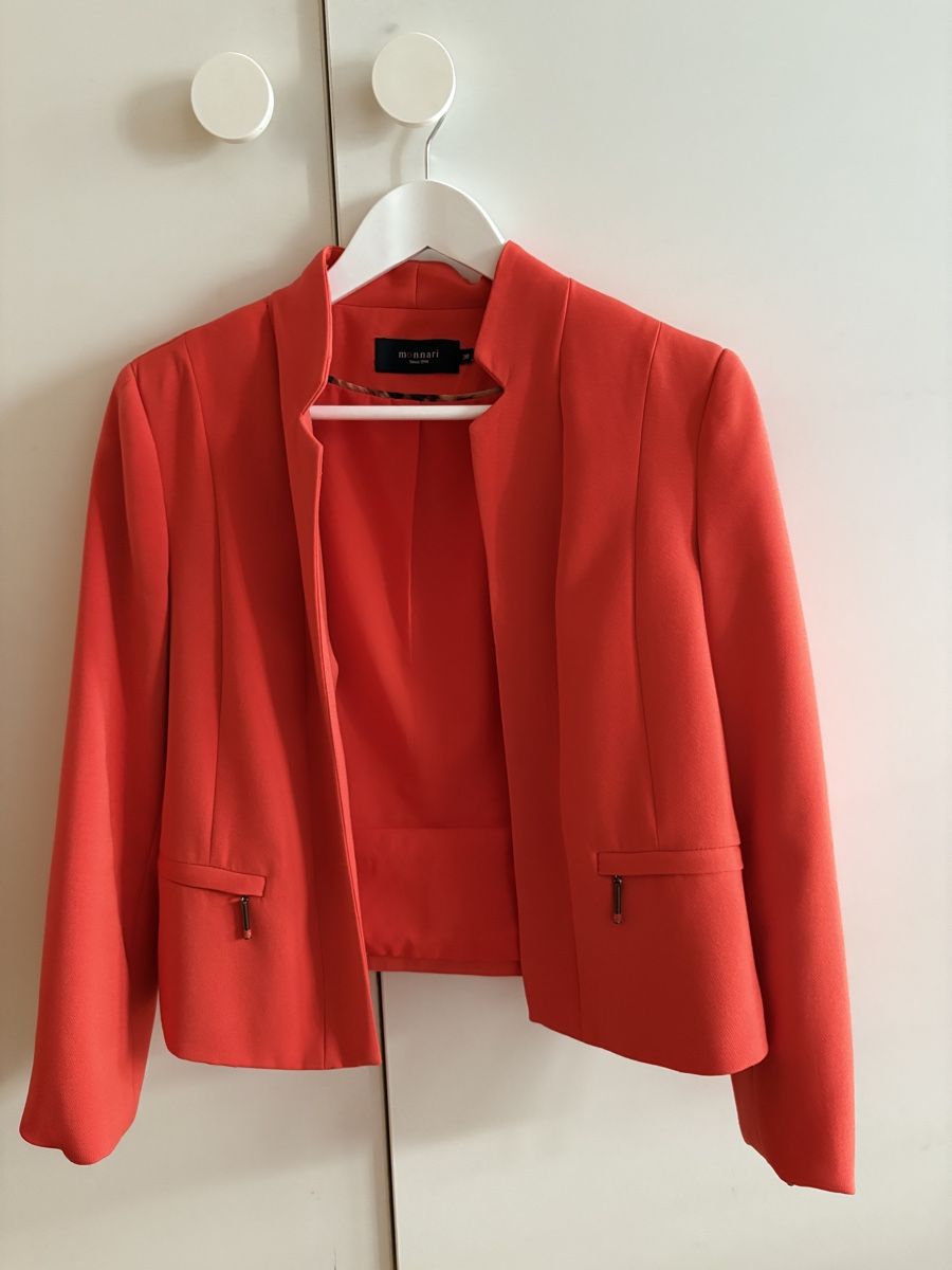Vestes: Monnari blazer female 38 – D'occasion à Rolle par gos_2xy5