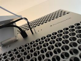 Apple Pro Display XDR + Apple Pro Stand - Top Zustand!