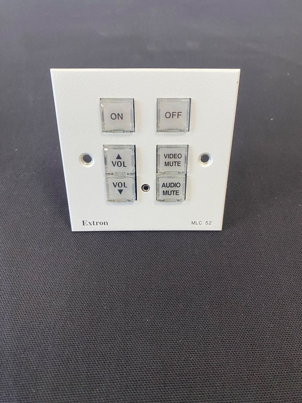 Systèmes de contrôle: Extron MLC 52 – D'occasion à Bern par NIKA-SYSTEMS