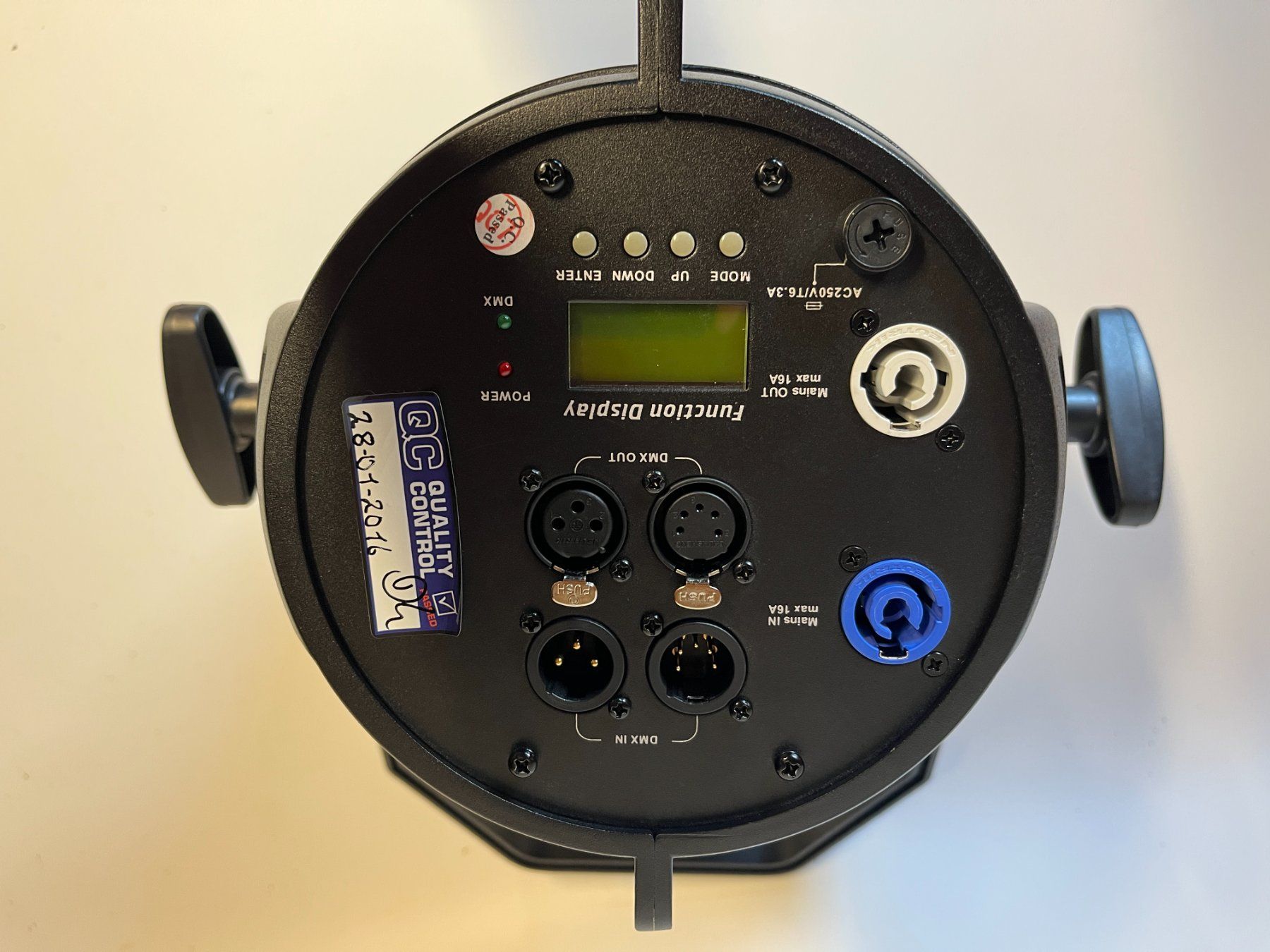 Lampade: Elation Professional LED PAR Scheinwerfer mit Zoomfunktion – Nuovo (secondo la descrizione) da Zizers venduto da fiduciar 2