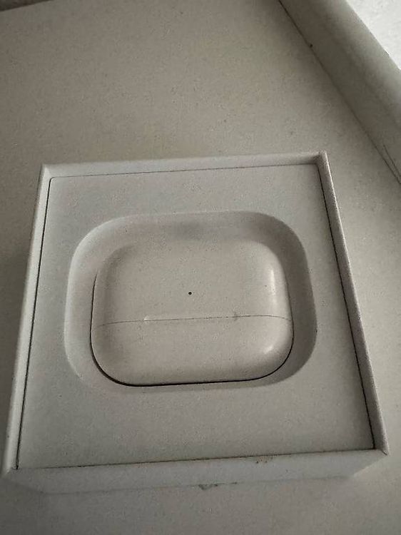 AirPods Pro (1.gen)  2